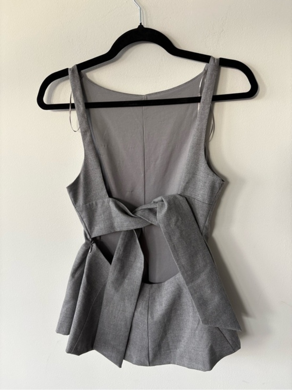 Zara bloggers favorite Gray open back Sleeveless Peplum Top vest small